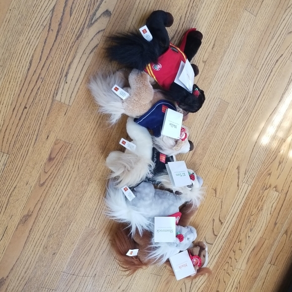 Wells Fargo plush ponies - Picture 3 of 3